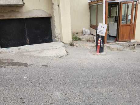 Obyekt - İnşaatçılar m. - 270 m²