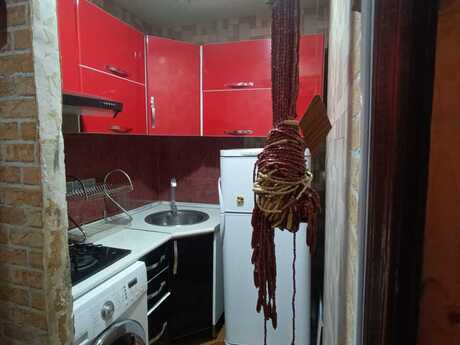 2 otaqlı köhnə tikili - Memar Əcəmi m. - 32 m²
