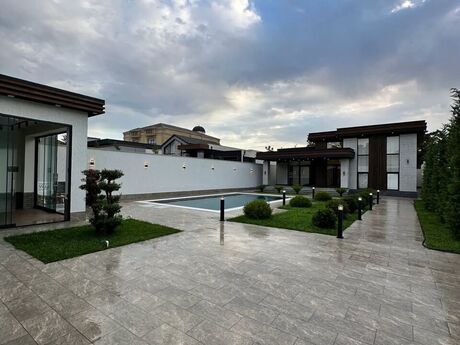 5 otaqlı həyət evi/bağ evi - Mərdəkan q. - 300 m²