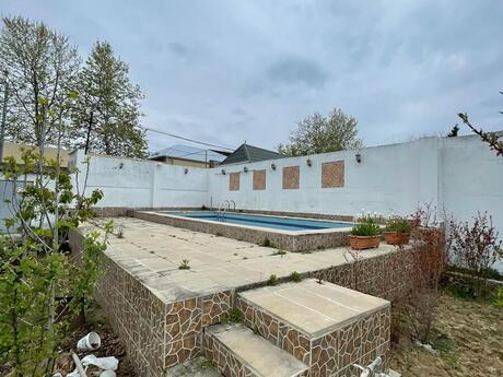 4 otaqlı həyət evi/bağ evi - Novxanı q. - 200 m²