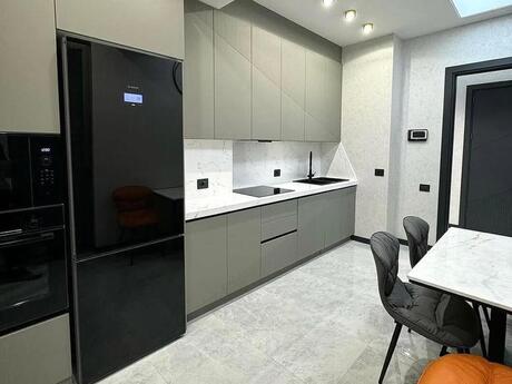 3 otaqlı yeni tikili - Elmlər Akademiyası m. - 140 m²