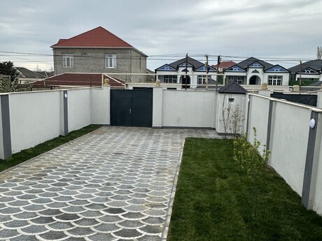 4 otaqlı həyət evi/bağ evi - Zabrat q. - 120 m²