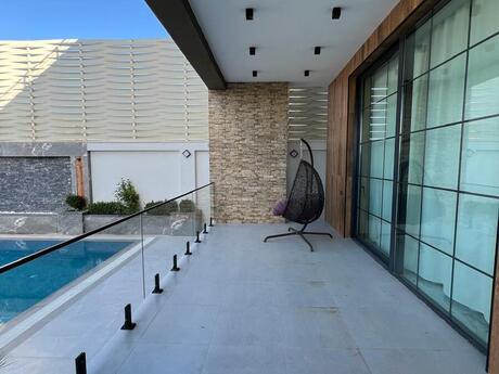 4 otaqlı həyət evi/bağ evi - Buzovna q. - 380 m²