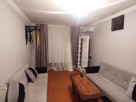 2 otaqlı köhnə tikili - Bakıxanov q. - 55 m²