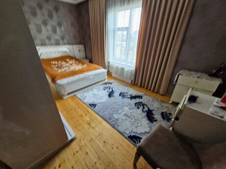 4 otaqlı həyət evi/bağ evi - NZS q. - 200 m²