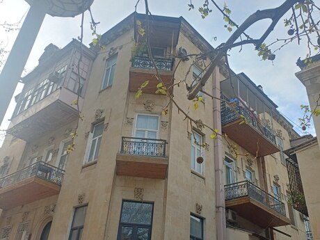 1 otaqlı köhnə tikili - Nizami m. - 30 m²