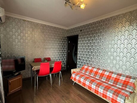 Elan №6061868 - Bakı, Bakıxanov q., 2 otaqlı, 55 m², 4/5 mərtəbə