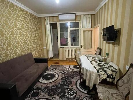 3-комн. вторичка - м. 20 января - 80 м²