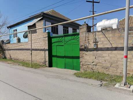 5 otaqlı həyət evi/bağ evi - Yeni Suraxanı q. - 140 m²