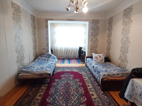 3 otaqlı köhnə tikili - 8-ci kilometr q. - 85 m²