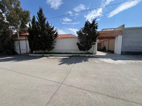 5 otaqlı həyət evi/bağ evi - Şüvəlan q. - 190 m²
