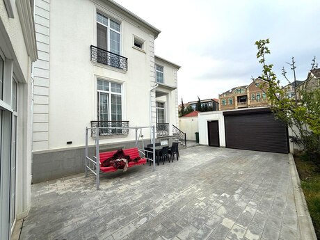7 otaqlı həyət evi/bağ evi - Badamdar q. - 350 m²