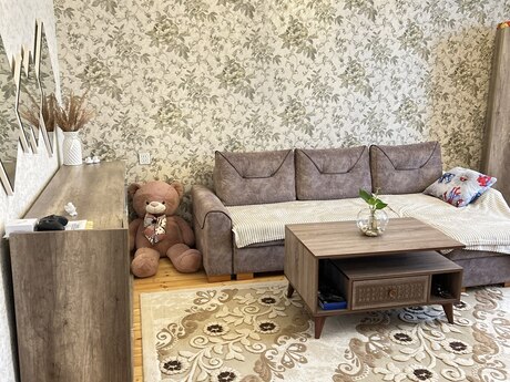 5 otaqlı həyət evi/bağ evi - Biləcəri q. - 160 m²