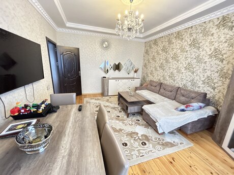 5 otaqlı həyət evi/bağ evi - Biləcəri q. - 160 m²
