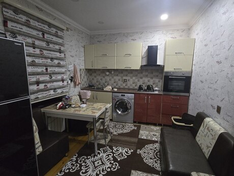 3 otaqlı həyət evi/bağ evi - Zabrat q. - 100 m²