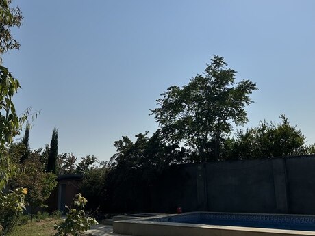 5 otaqlı həyət evi/bağ evi - Novxanı q. - 170 m²