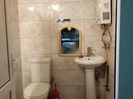 1 otaqlı köhnə tikili - Qaraçuxur q. - 32 m²