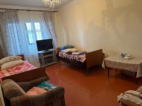 3 otaqlı köhnə tikili - Azadlıq Prospekti m. - 85 m²