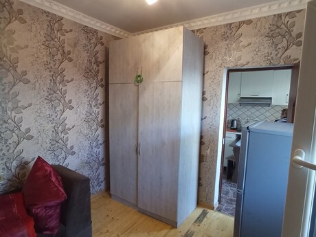 1 otaqlı həyət evi/bağ evi - Yasamal r. - 18 m²