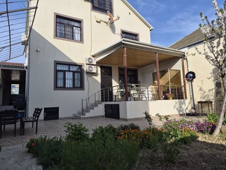 Elan №5897225 - Bakı, Bakıxanov q., 9 otaqlı, 200 m²