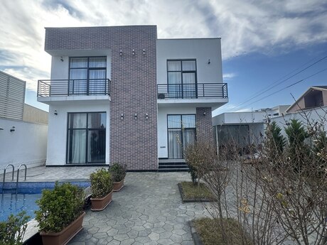 3 otaqlı həyət evi/bağ evi - Mərdəkan q. - 220 m²