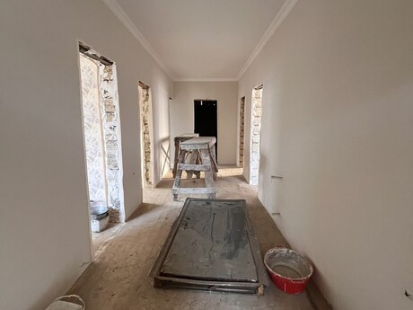 4 otaqlı həyət evi/bağ evi - Saray q. - 125 m²