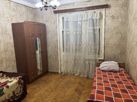 4 otaqlı köhnə tikili - 28 May m. - 100 m²