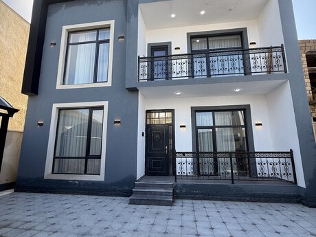 5 otaqlı həyət evi/bağ evi - Binə q. - 200 m²