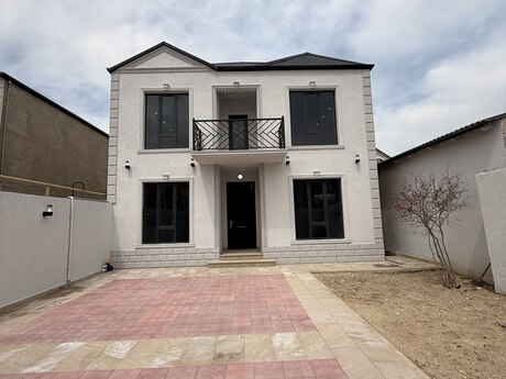 5 otaqlı həyət evi/bağ evi - Binə q. - 200 m²
