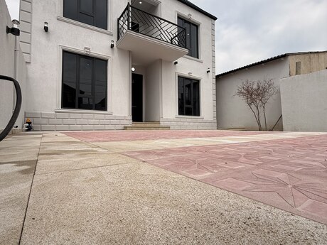 5 otaqlı həyət evi/bağ evi - Binə q. - 200 m²