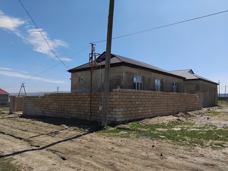 5 otaqlı həyət evi/bağ evi - Aşağı Güzdək q. - 120 m²