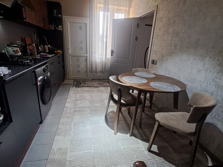 3 otaqlı həyət evi/bağ evi - Dədə Qorqud q. - 75 m²