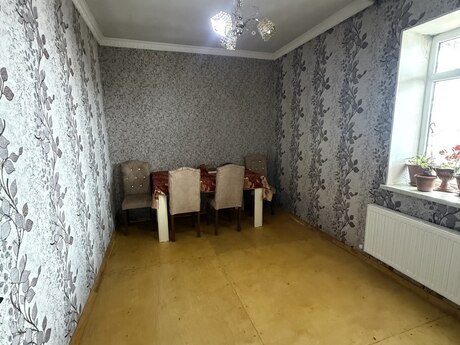 5 otaqlı həyət evi/bağ evi - Masazır q. - 240 m²