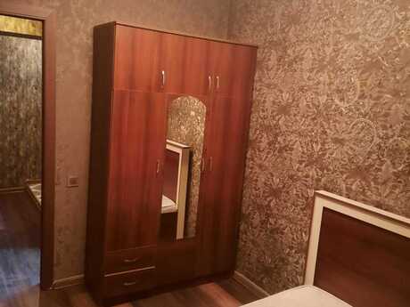 2 otaqlı köhnə tikili - İnşaatçılar m. - 70 m²