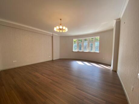 4 otaqlı ofis - Nəsimi r. - 178 m²