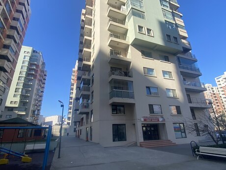 4 otaqlı yeni tikili - 8 Noyabr m. - 160 m²