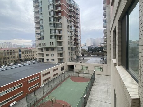 4 otaqlı yeni tikili - 8 Noyabr m. - 160 m²