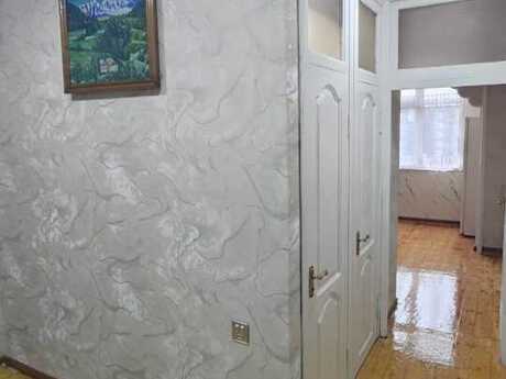 2 otaqlı köhnə tikili - Memar Əcəmi m. - 60 m²