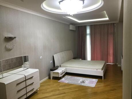 4 otaqlı yeni tikili - Şah İsmayıl Xətai m. - 253 m²