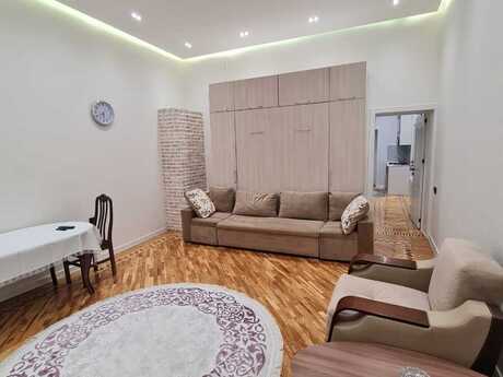 1 otaqlı köhnə tikili - Sahil m. - 50 m²