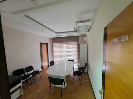 7 otaqlı ofis - 28 May m. - 250 m²
