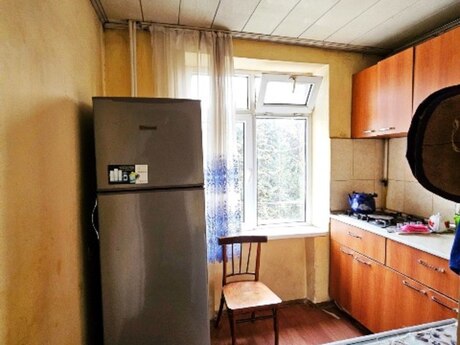 1 otaqlı köhnə tikili - Qara Qarayev m. - 32 m²