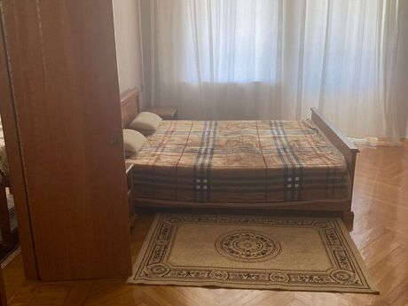 3 otaqlı köhnə tikili - İçəri Şəhər m. - 100 m²