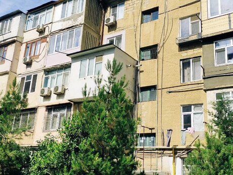 2 otaqlı köhnə tikili - Elmlər Akademiyası m. - 45 m²