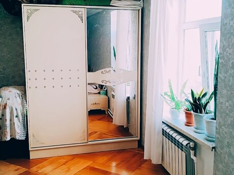 2 otaqlı köhnə tikili - Elmlər Akademiyası m. - 45 m²