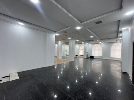 Obyekt - 28 May m. - 730 m²