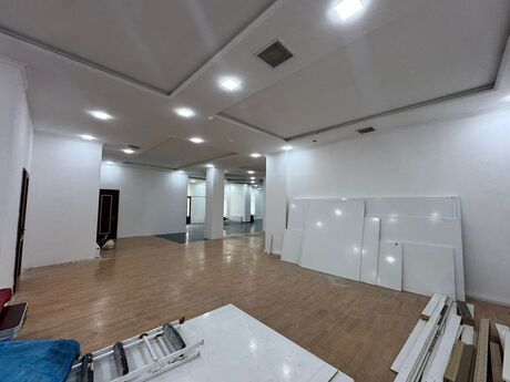 Obyekt - 28 May m. - 730 m²
