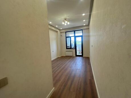 3-room apartment, 133 m², 8-ci mikrorayon: 339 900 ₼ 5