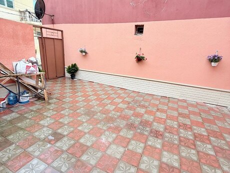 4 otaqlı həyət evi/bağ evi - Xırdalan - 140 m²