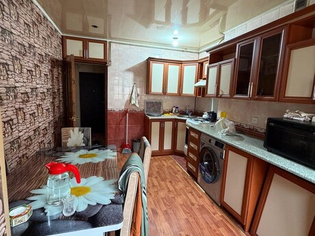2 otaqlı köhnə tikili - Memar Əcəmi m. - 55 m²